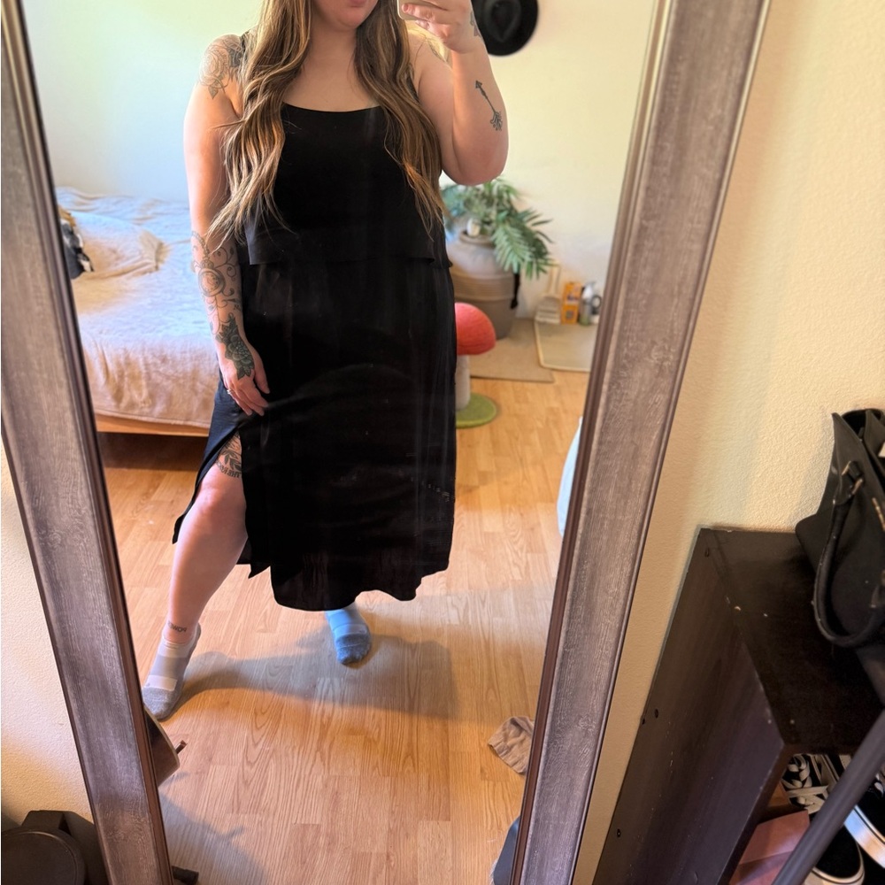 Elegant Black Sleeveless Dress